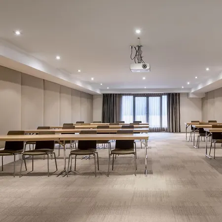 Hotel Ac Ciudad De By Marriott