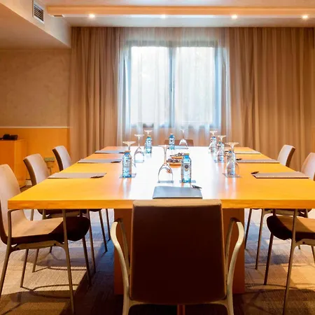 Ac Ciudad De By Marriott Otel 4*